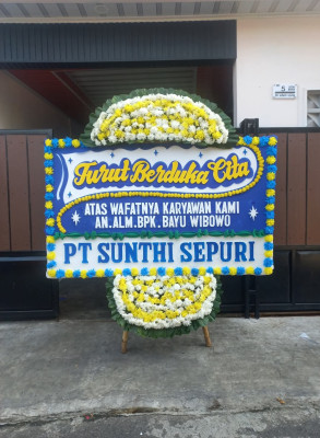 Papan Bunga Duka di Cisalak Pasar