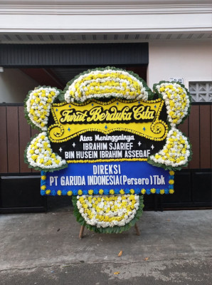 Papan Bunga Duka di Cisalak Pasar